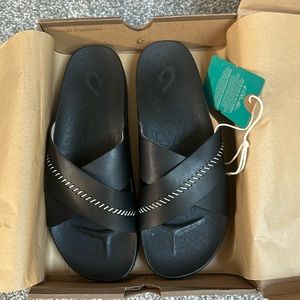 Olukai Kipe’ A ‘Olu Black size 8 Brand new in box